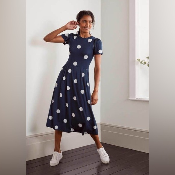 Boden Dresses & Skirts - Boden Navy and White Polka Dot Midi Dress